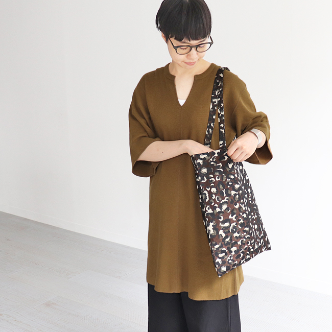 PHEENY(フィーニー) Leopard jacqurd tote bag