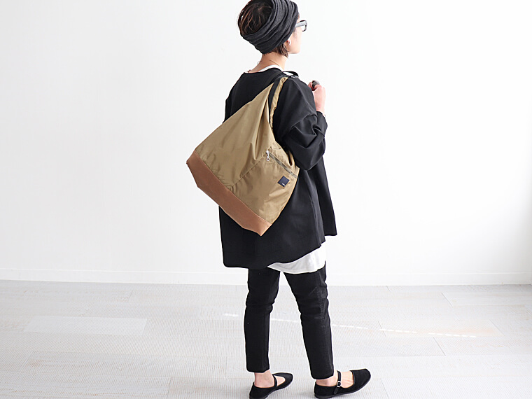 nanamica (ナナミカ) Utility Shoulder Bag L (ショルダーバッグ L)