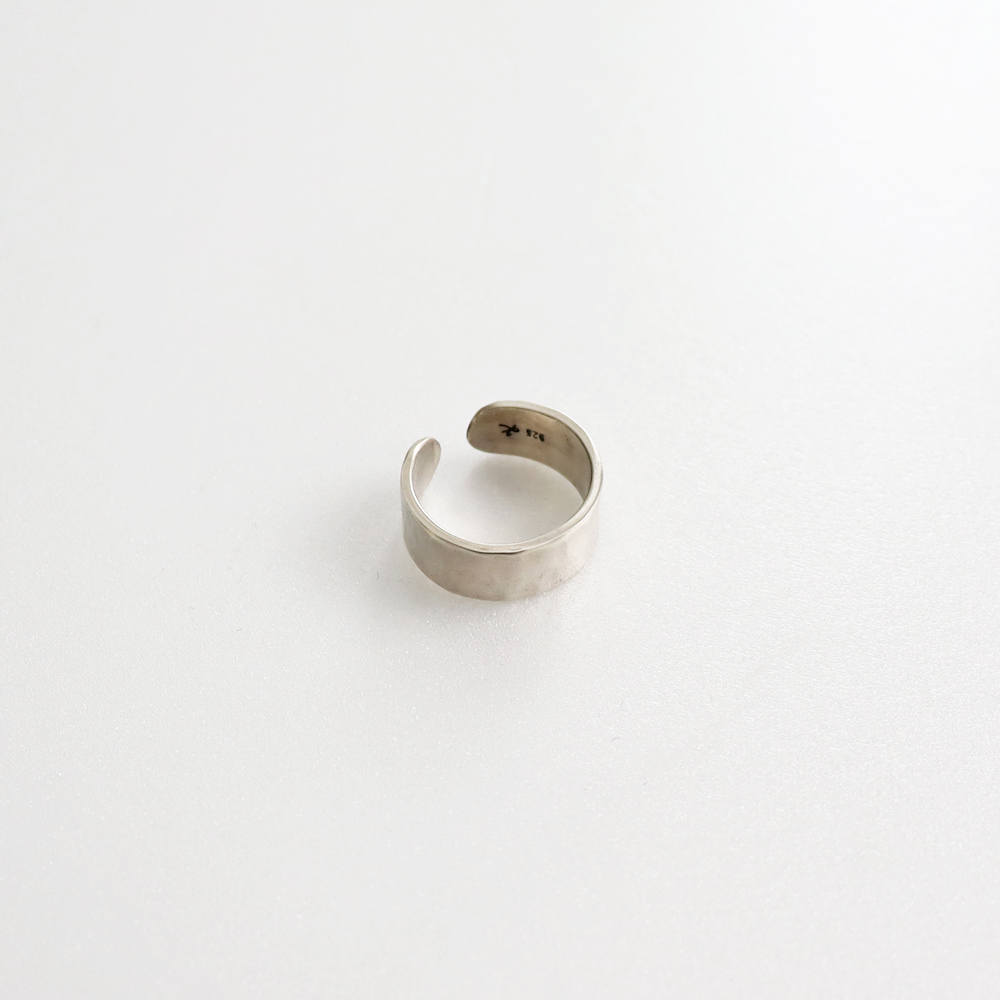 MANANAS(マナナス) Hammered Flat Open Ring(8mm)